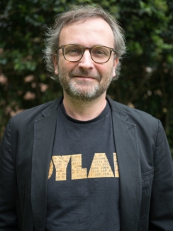Headshot of Dr. Jan Uelzmann